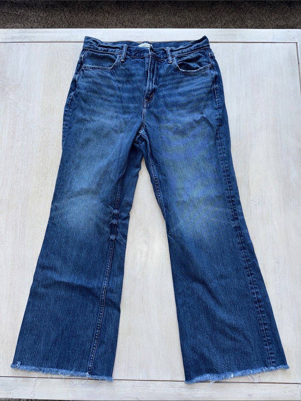 AE77 Vintage Flare Jeans
Womens 30/10 Blue High Rise Raw Hem Denim premium